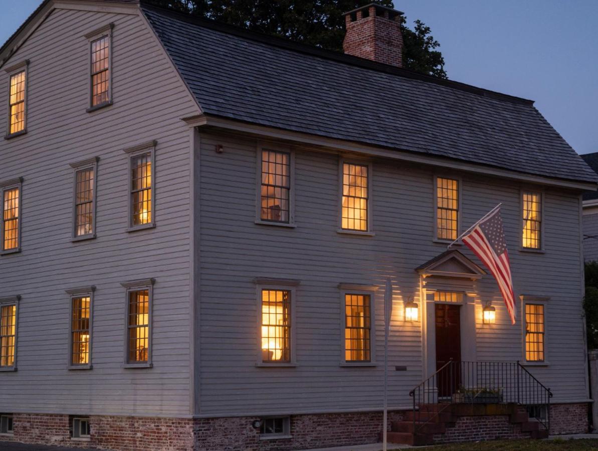 Captain Simeon Potter House Newport Exterior photo
